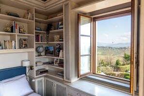 Deluxe Double Room | Minibar, in-room safe, desk, iron/ironing board - Residenza Il Colle (Impruneta)