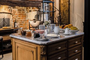 Free daily buffet breakfast - Residenza Il Colle (Impruneta)