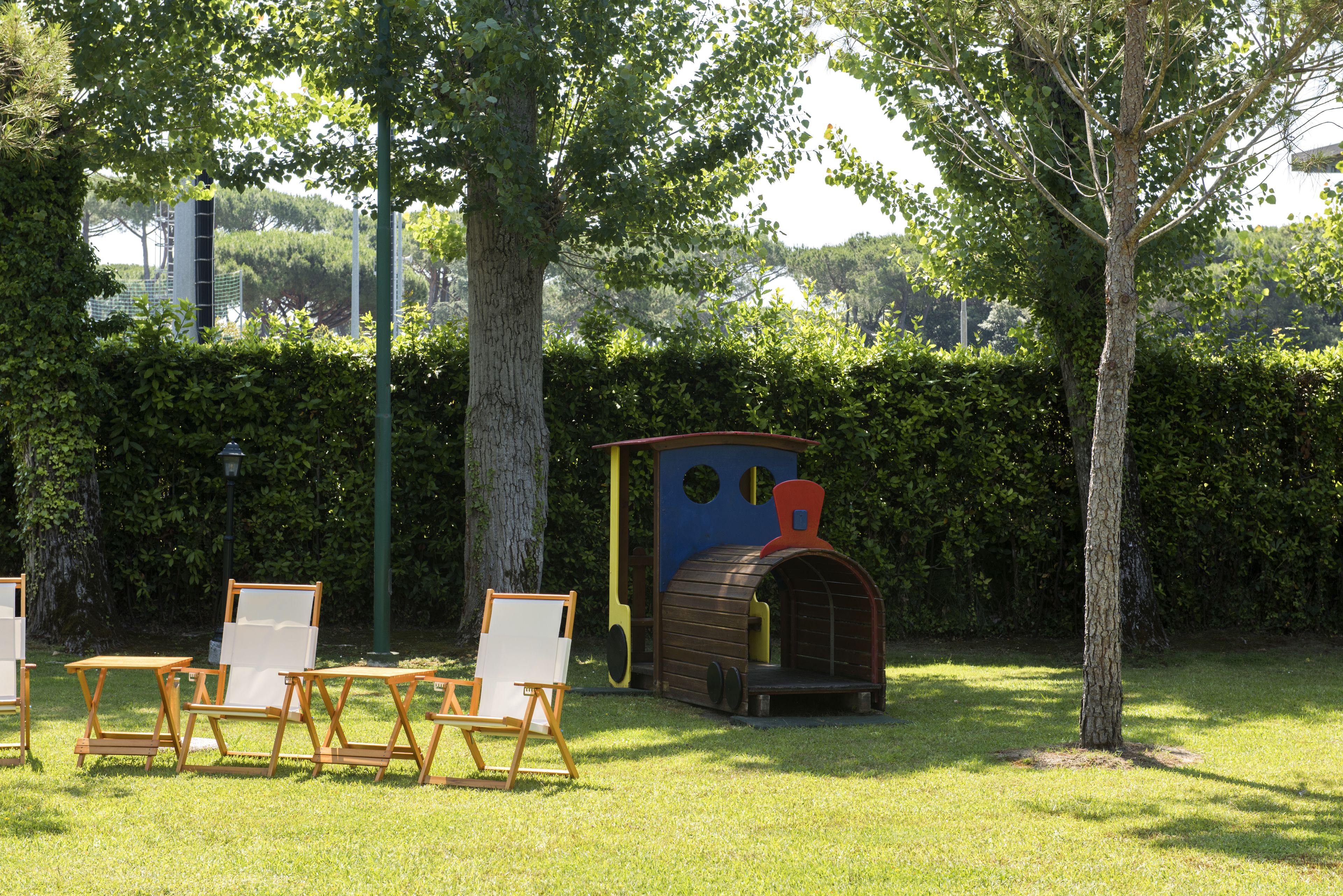 children’s play area – outdoor