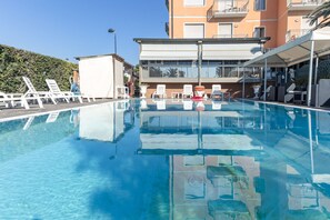 Front of property - Hotel Ristorante Bixio (Camaiore)