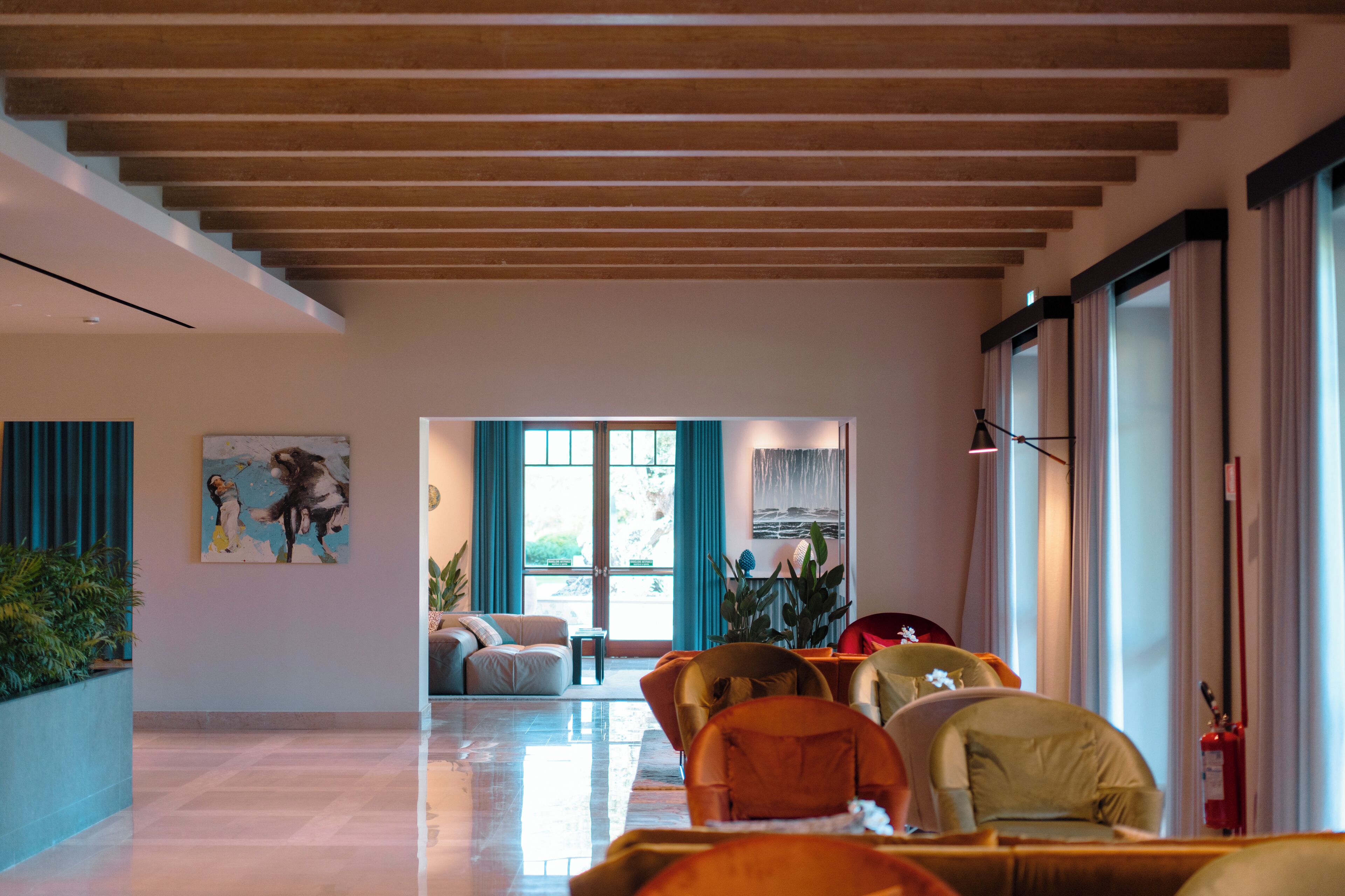 3 บาร์/เลานจ์, บาร์ในสระว่ายน้ำ, บาร์ริมสระว่ายน้ำ