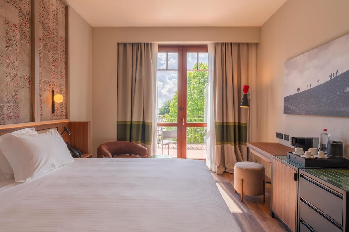 Deluxe-rum - 2 enkelsängar - balkong | Sängtillbehör av högsta kvalitet och minibar