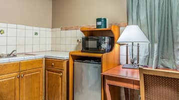 Desk, iron/ironing board, free cots/infant beds, free WiFi