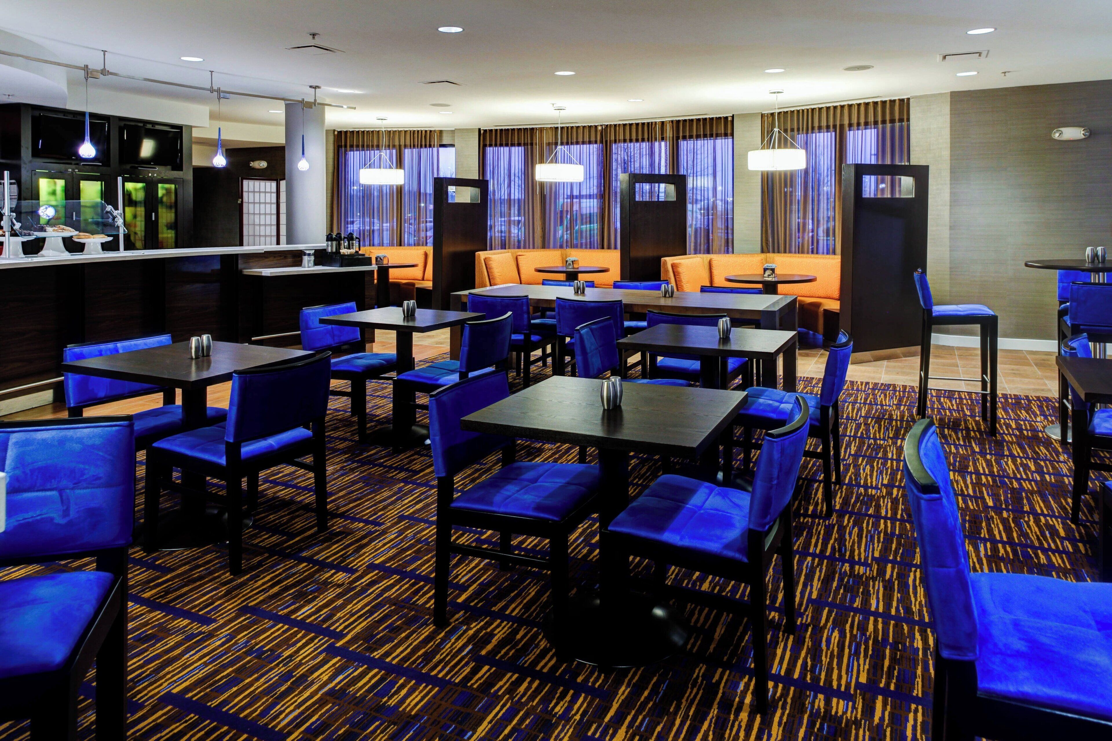 Photo - Courtyard Atlanta Airport West