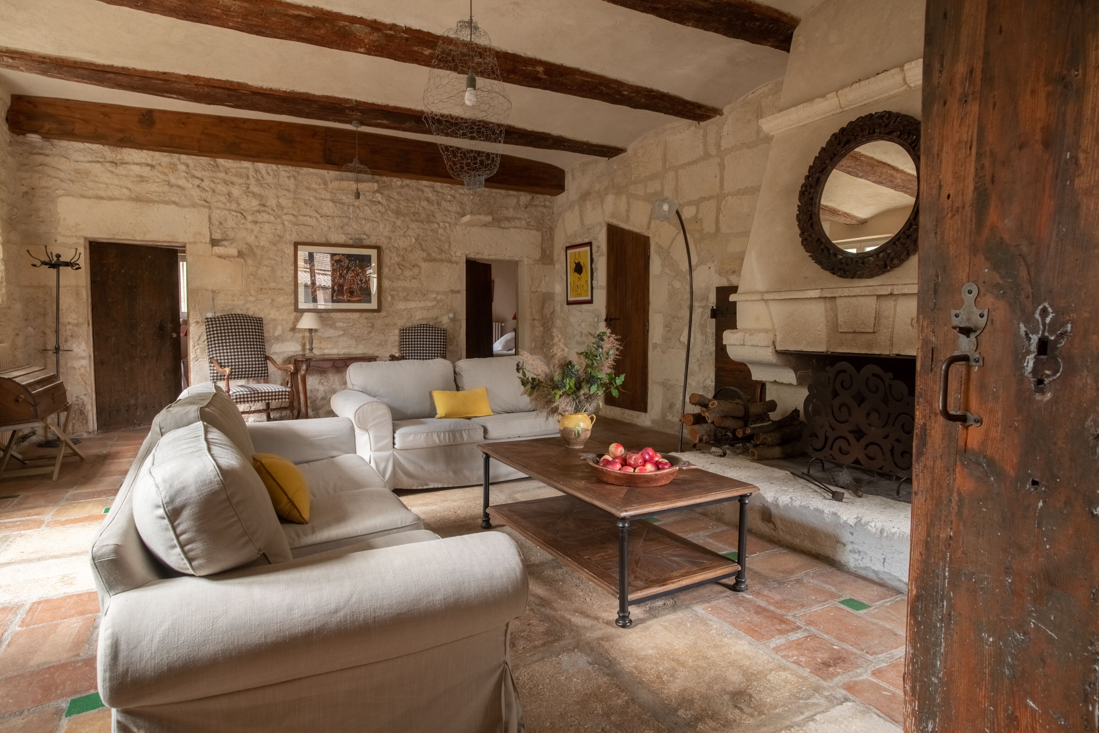 0-inch flat-screen tv with digital channels, tv, ping pong