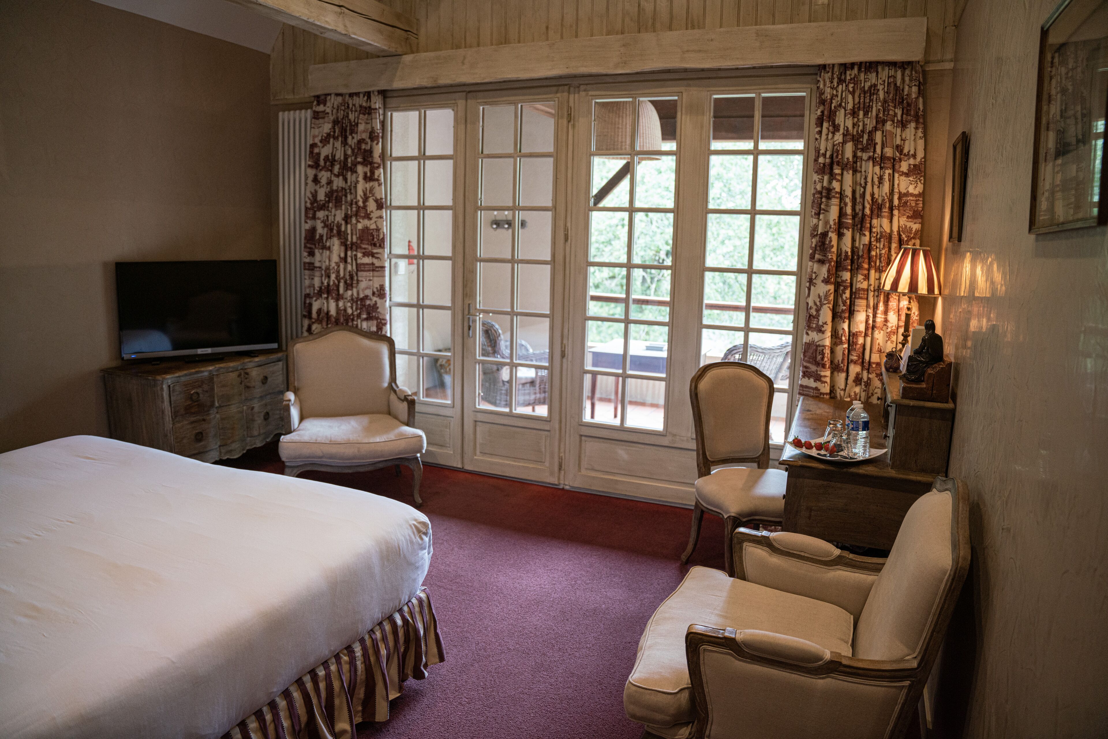 room, terrace (prestige) | premium bedding, minibar, in-room safe, desk