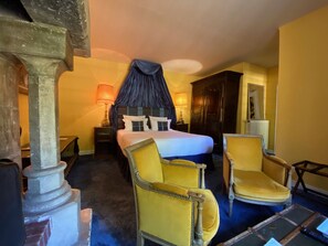 Premium bedding, free minibar, in-room safe, desk - Le Moulin Du Roc (Champagnac-de-Belair)