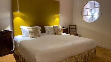 Exclusive Room, Terrace | Premium bedding, free minibar, in-room safe, desk