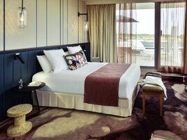 1 habitación y minibar con artículos gratuitos 