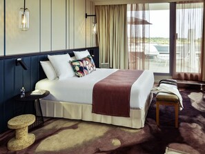 1 bedroom, free minibar, in-room safe, blackout curtains