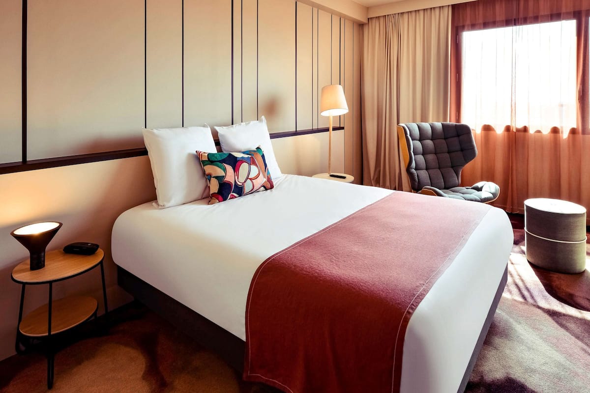 1 bedroom, free minibar, in-room safe, blackout curtains