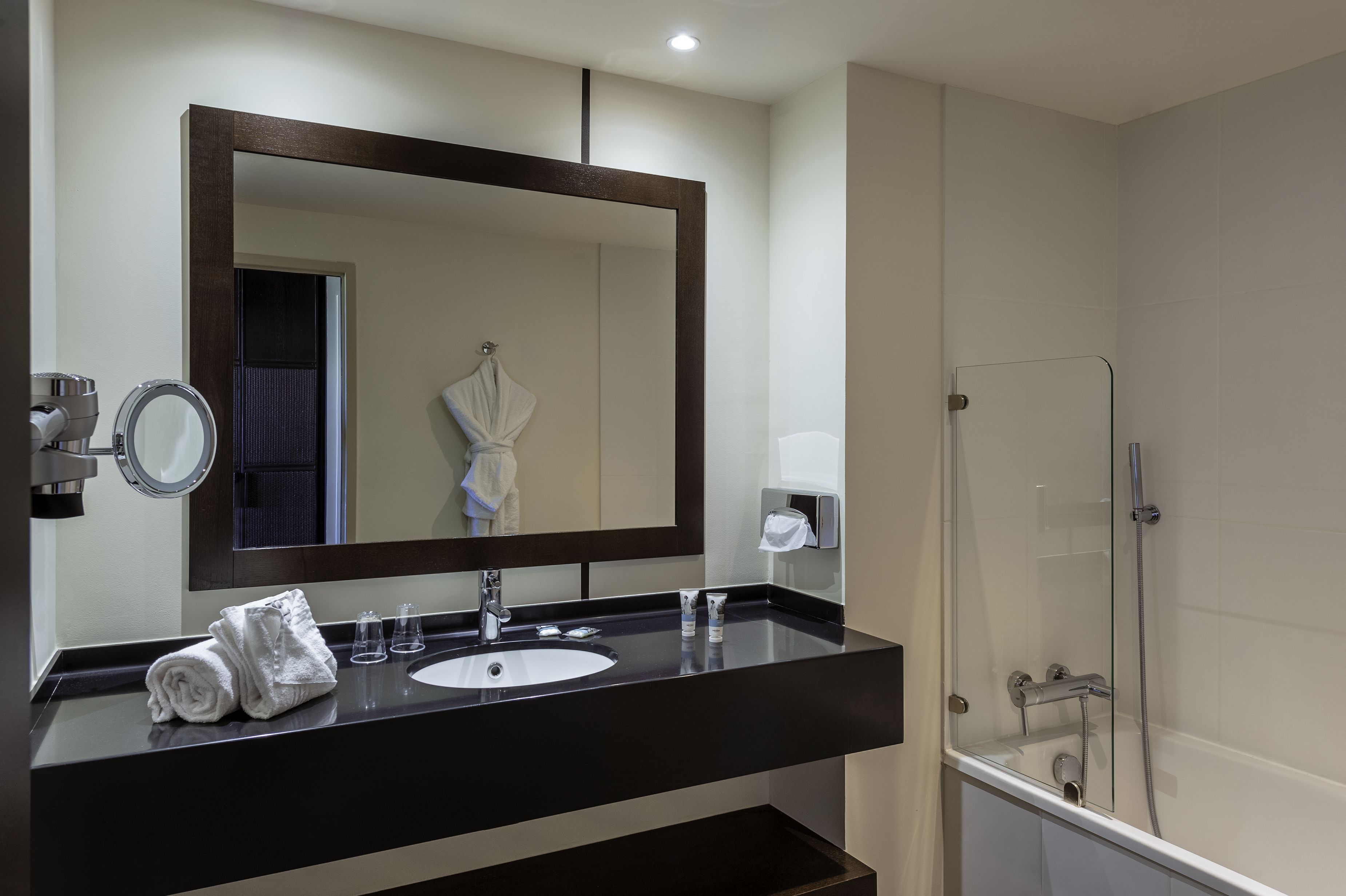 eco-friendly toiletries, hair dryer, towels