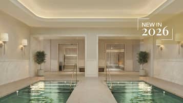 Couples treatment room(s), sauna, hot tub, steam room