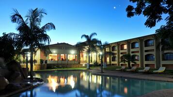 Outdoor pool, pool umbrellas