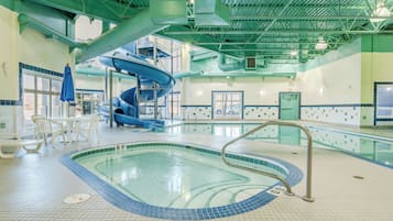 Piscine intérieure