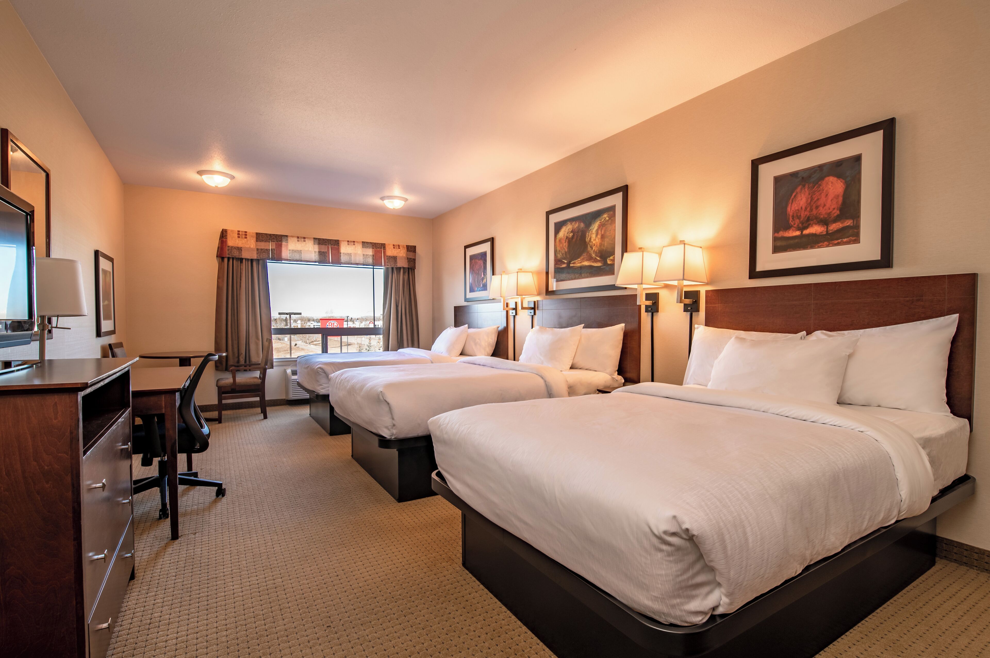 deluxe triple room | 1 bedroom, premium bedding, desk, laptop workspace