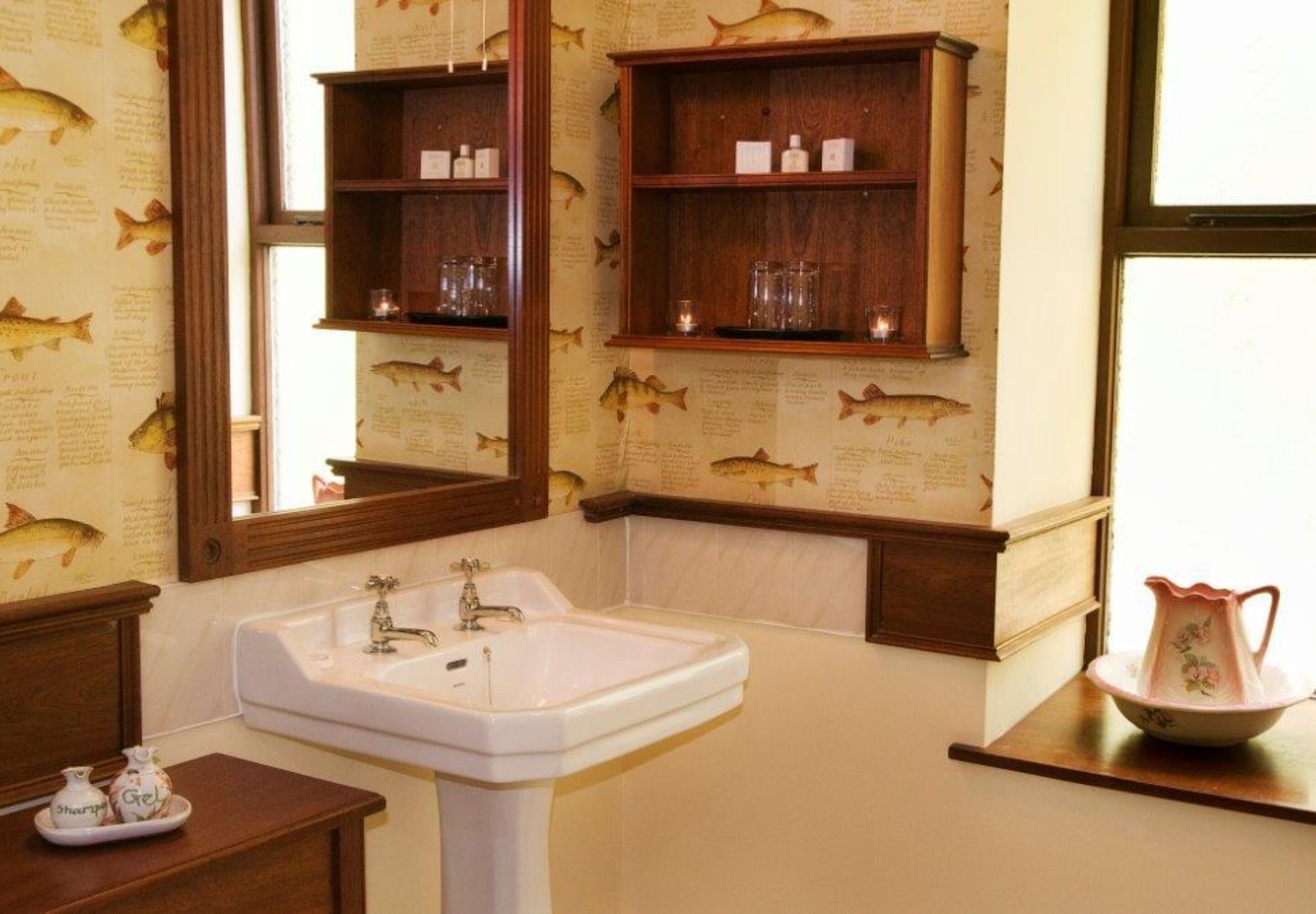 combined shower/bathtub, free toiletries, hair dryer, bathrobes