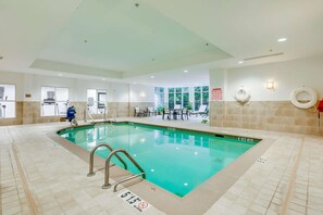 Indoor pool - Hilton Garden Inn Louisville/Northeast (Louisville)