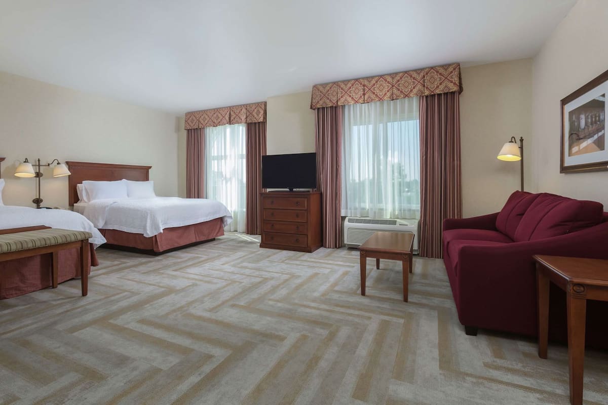 In-room safe, desk, iron/ironing board, free cribs/infant beds