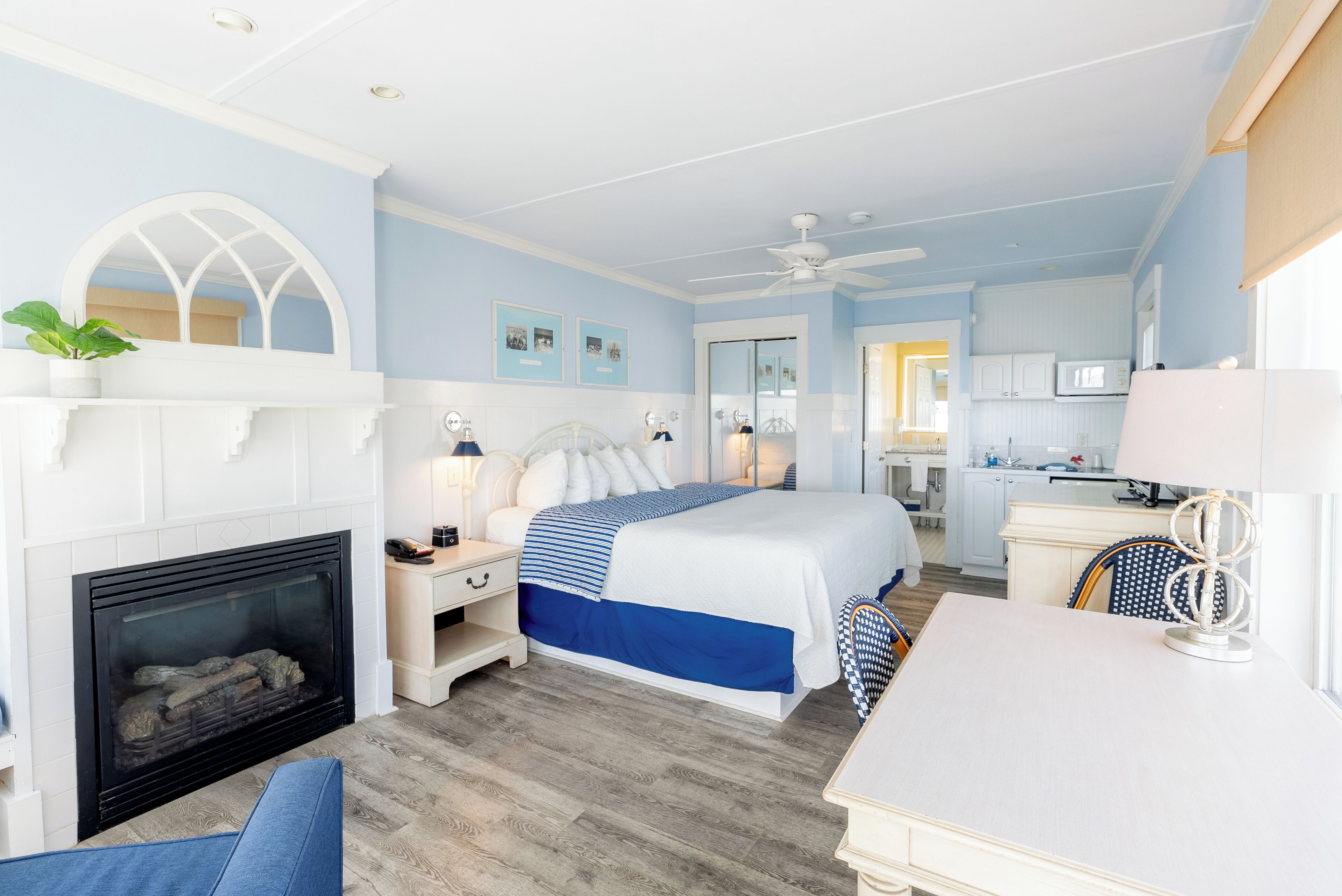 Iron/ironing board, free WiFi, bed sheets, alarm clocks