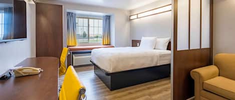 Cunas gratuitas, wifi gratis, ropa de cama y despertador