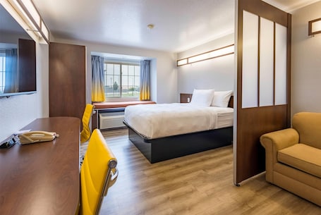 Free cribs/infant beds, free WiFi, bed sheets, alarm clocks
