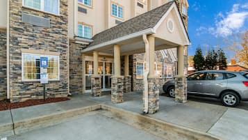 Entrée de l’hébergement