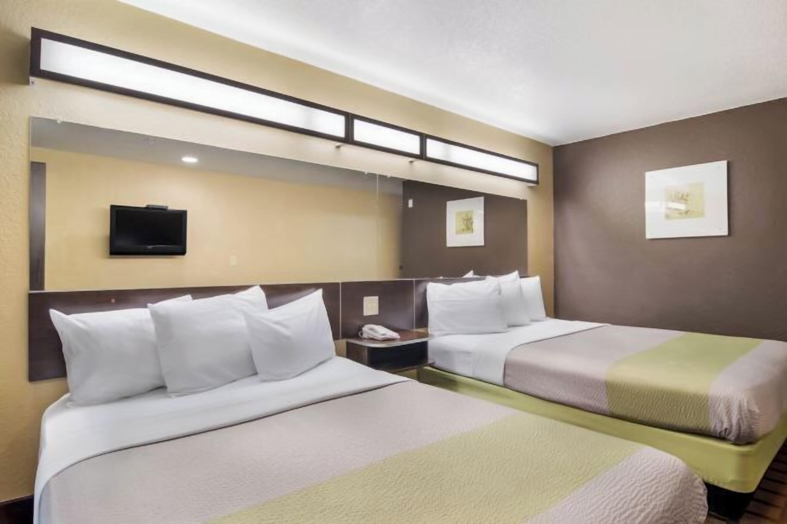 Minibar, bureau, Wi-Fi gratuit, draps fournis