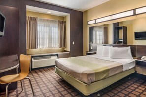 Minibar, escritorio, wifi gratis y ropa de cama 