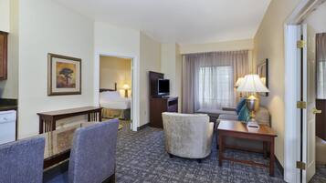 Suite, 2 Bedrooms, Kitchen