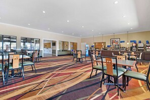 Free daily buffet breakfast - Best Western Hebbronville Inn (Hebbronville)