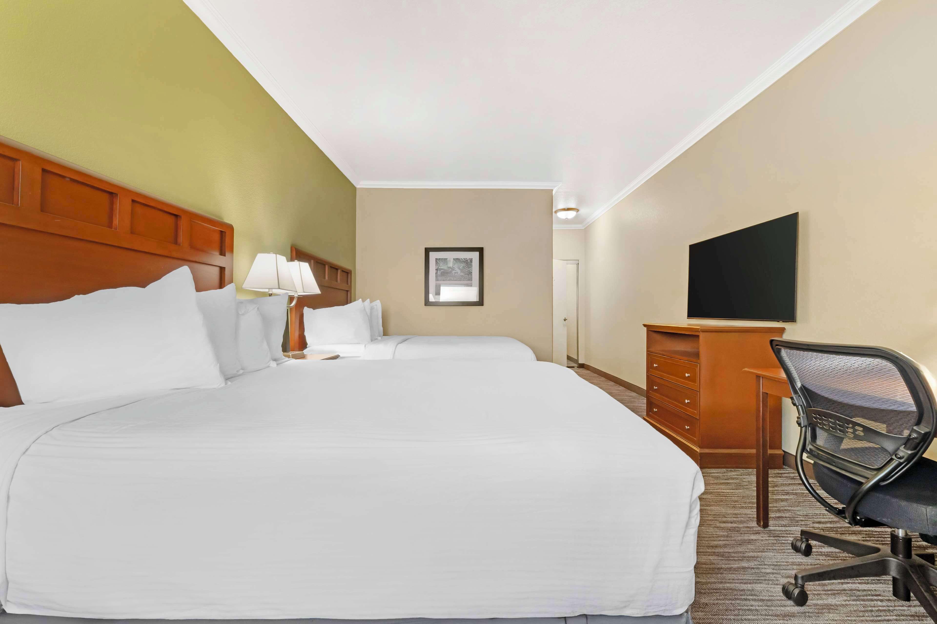 standard room, 2 queen beds, accessible, non smoking | iron/ironing board, free wifi, bed sheets