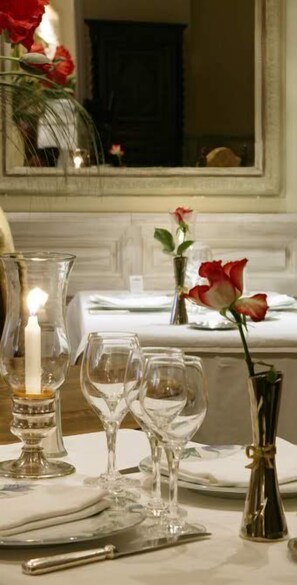 Se sirven desayunos, almuerzos, cenas y cocina regional 