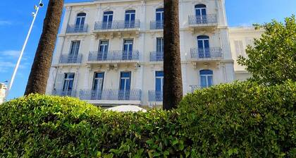 Anchor Cannes Riviera