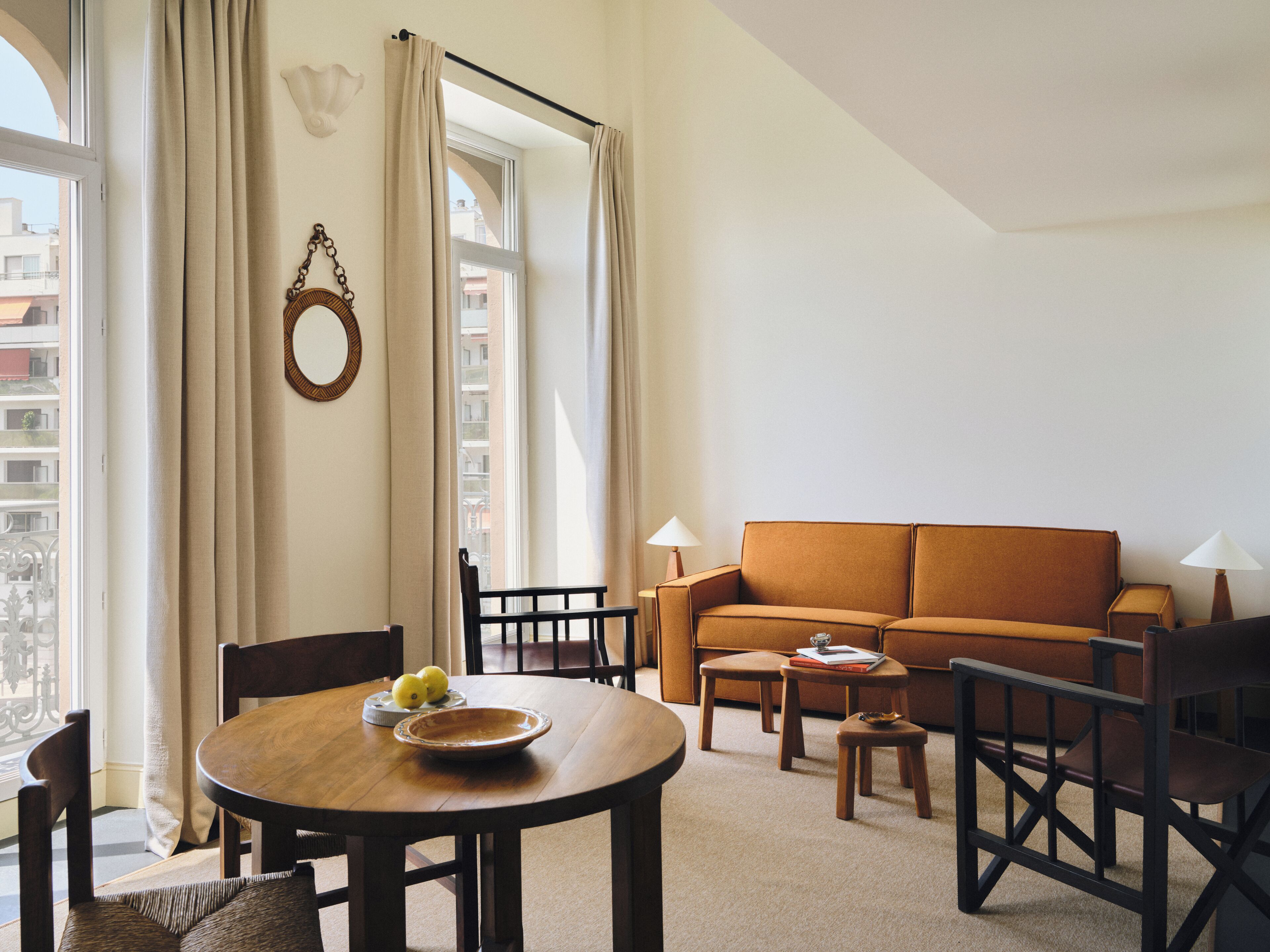 Le Duplex Balcon 2 chambres | Living area | Flat-screen TV, DVD player, iPod dock