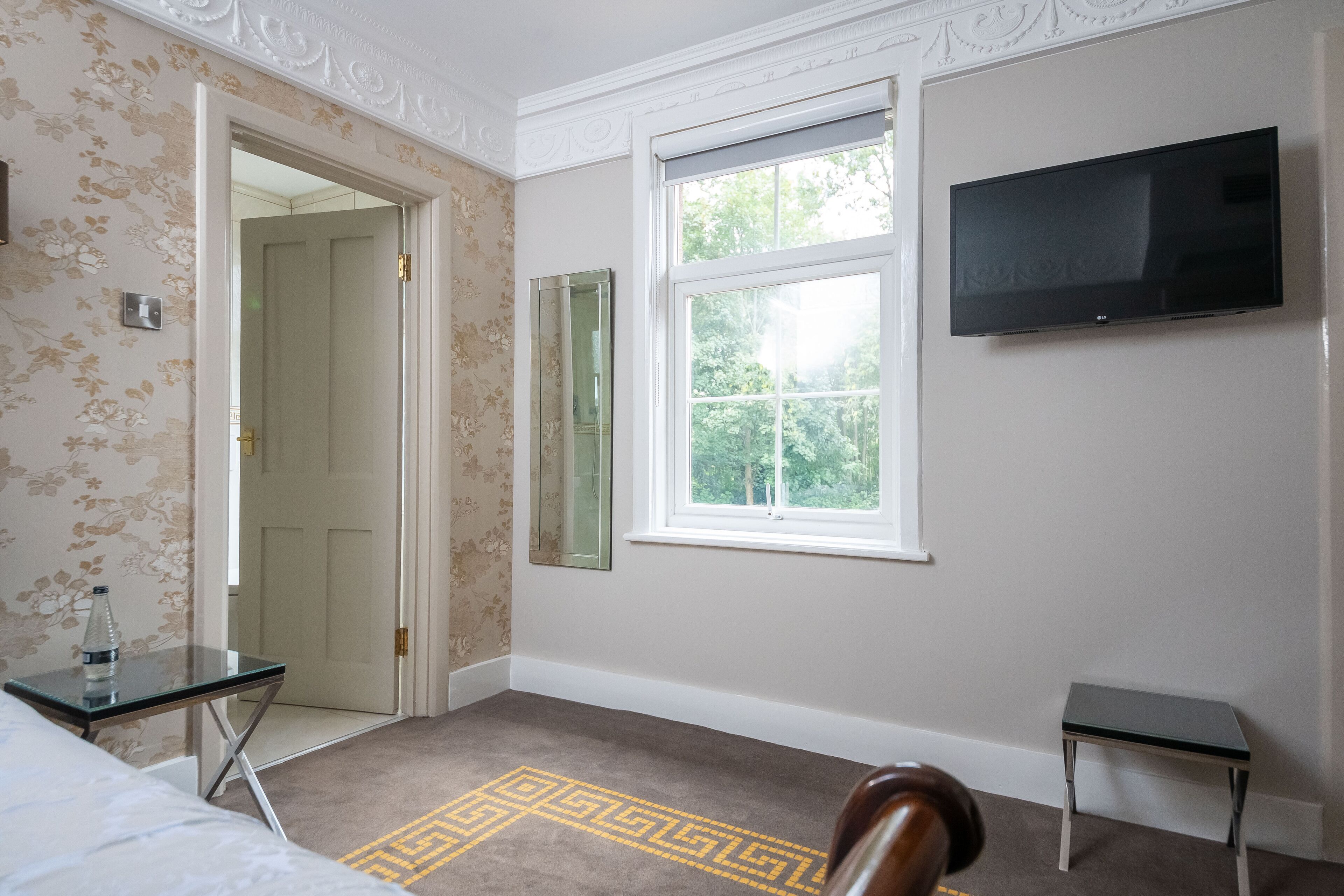 Photo - Guildford Manor Hotel & Spa