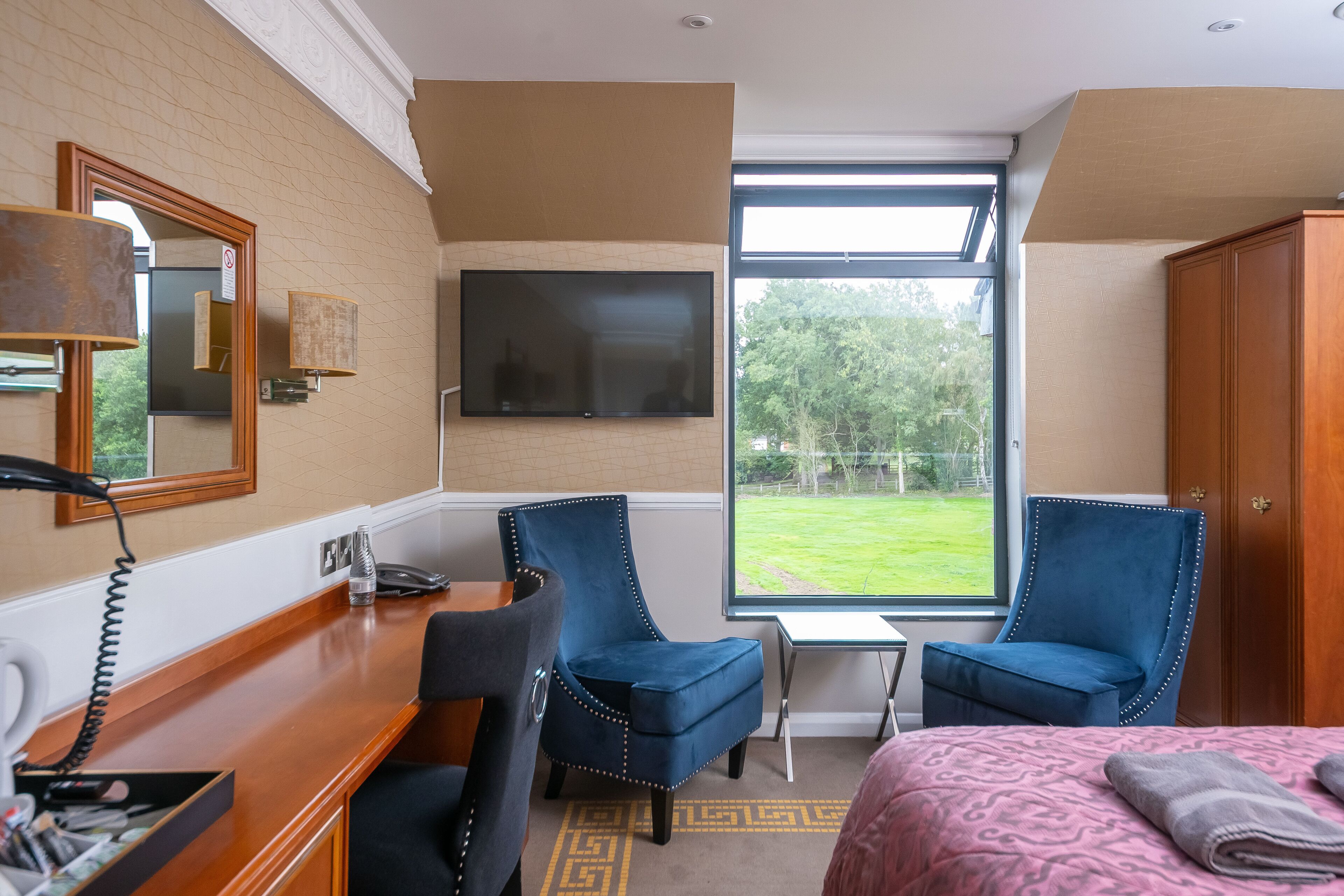 Photo - Guildford Manor Hotel & Spa