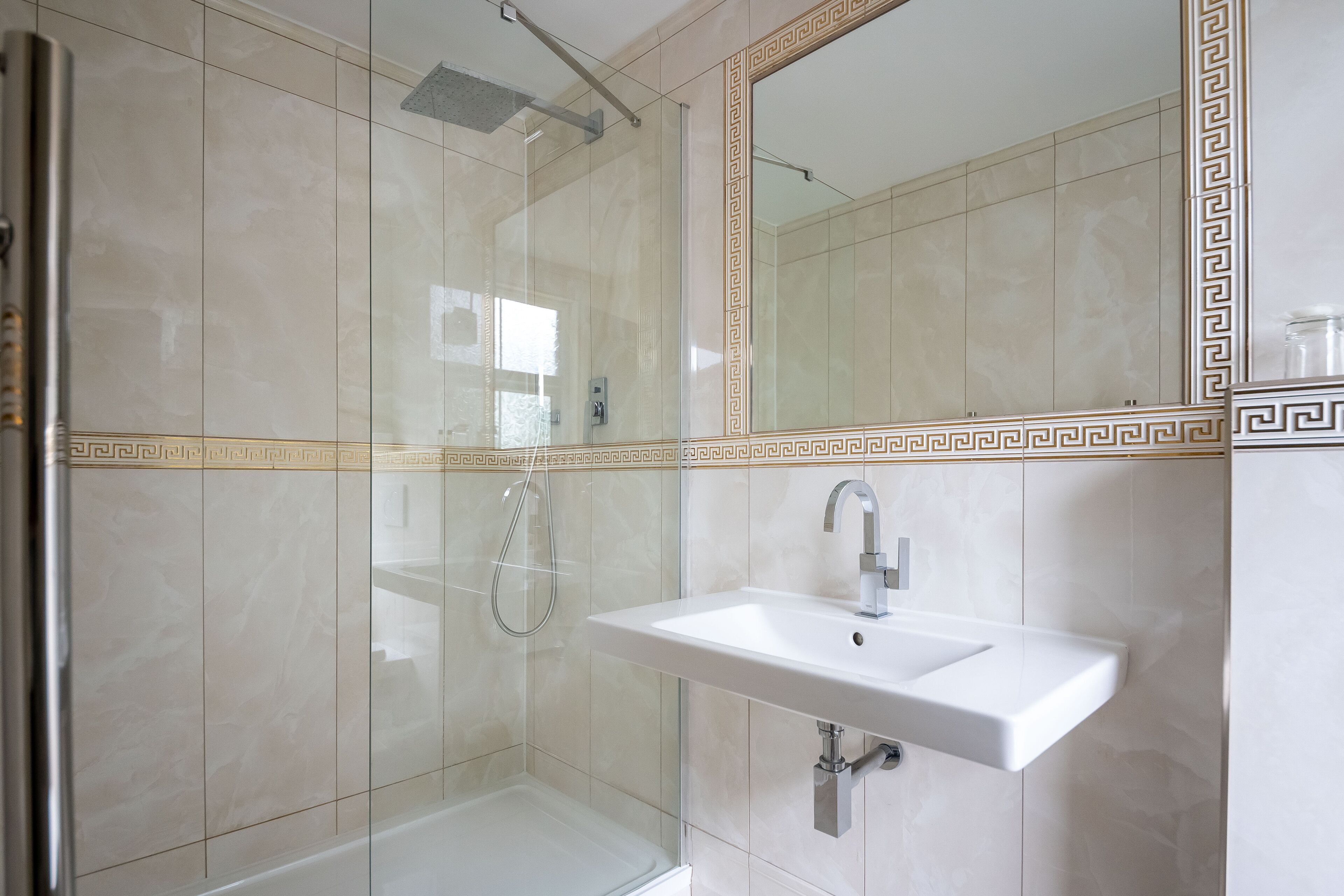 Photo - Guildford Manor Hotel & Spa