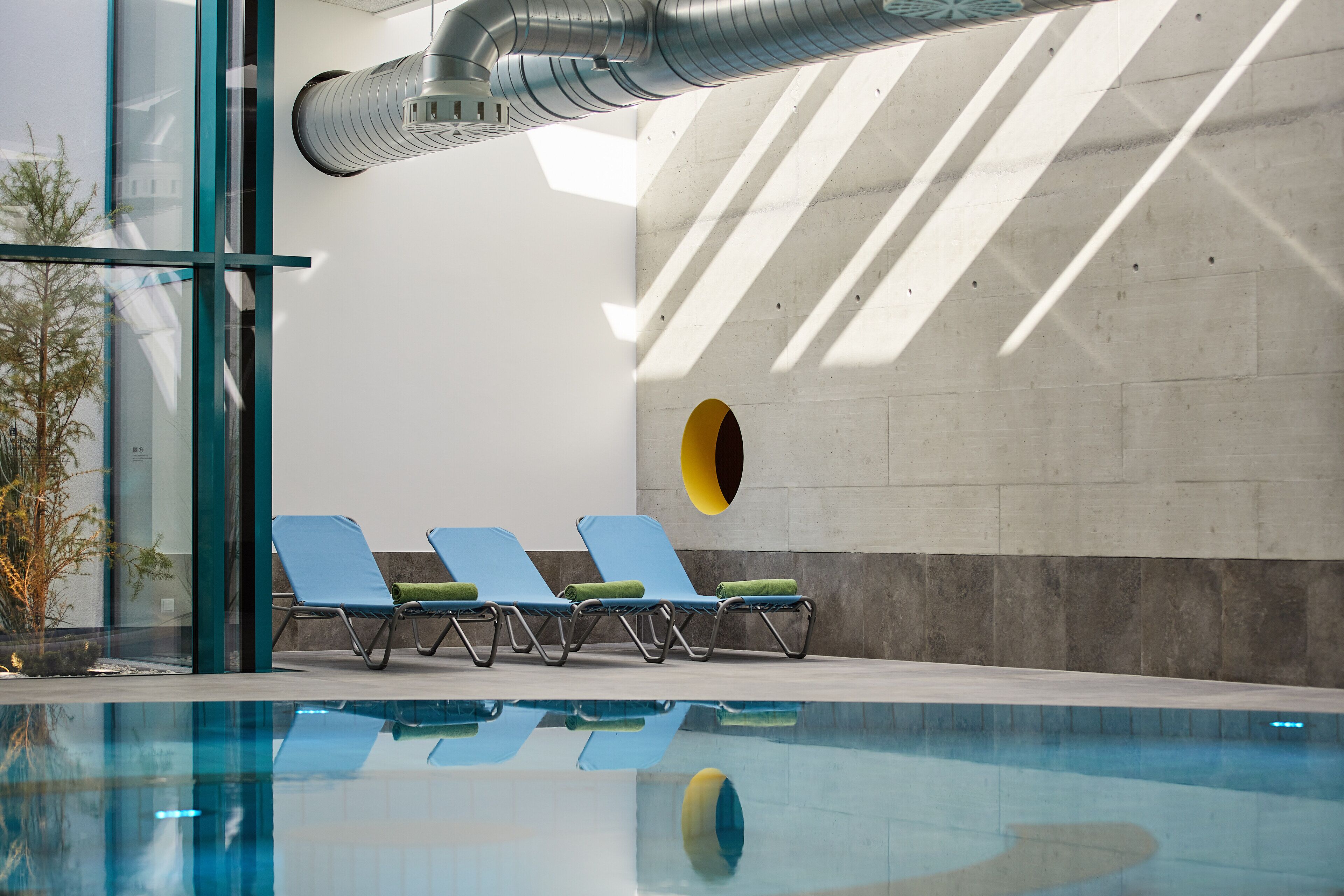 indoor pool, pool loungers