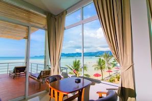 Presidential-Suite, eigener Pool | Balkon
