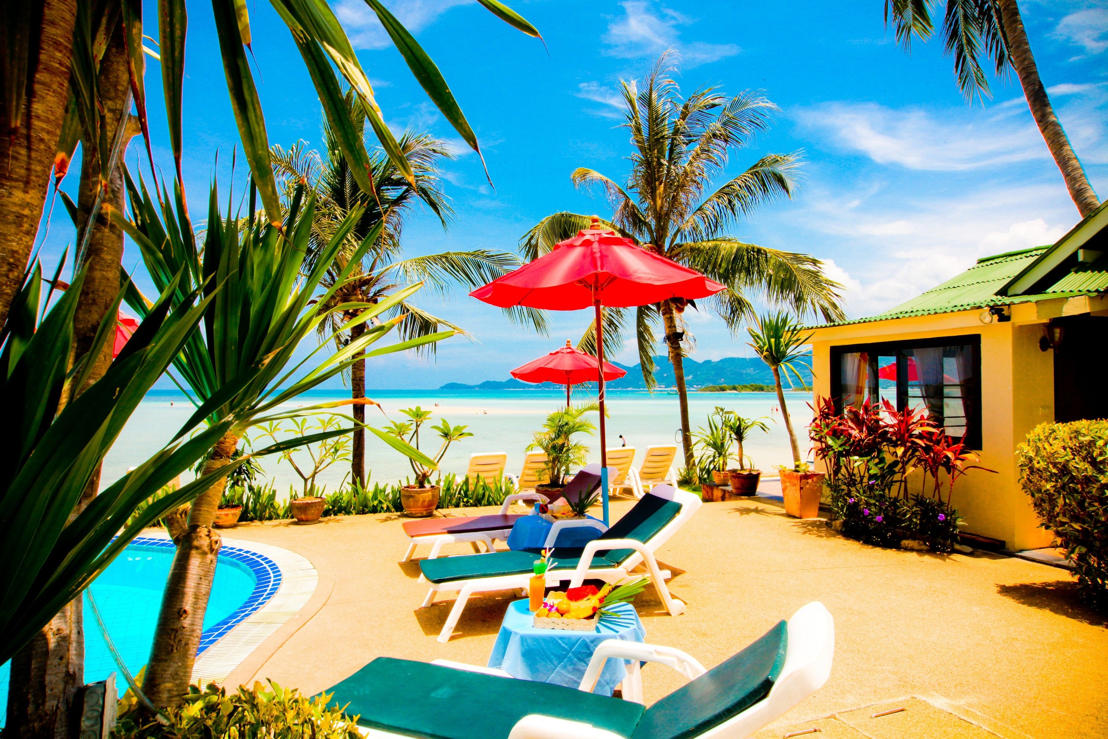Outdoor pool, pool umbrellas