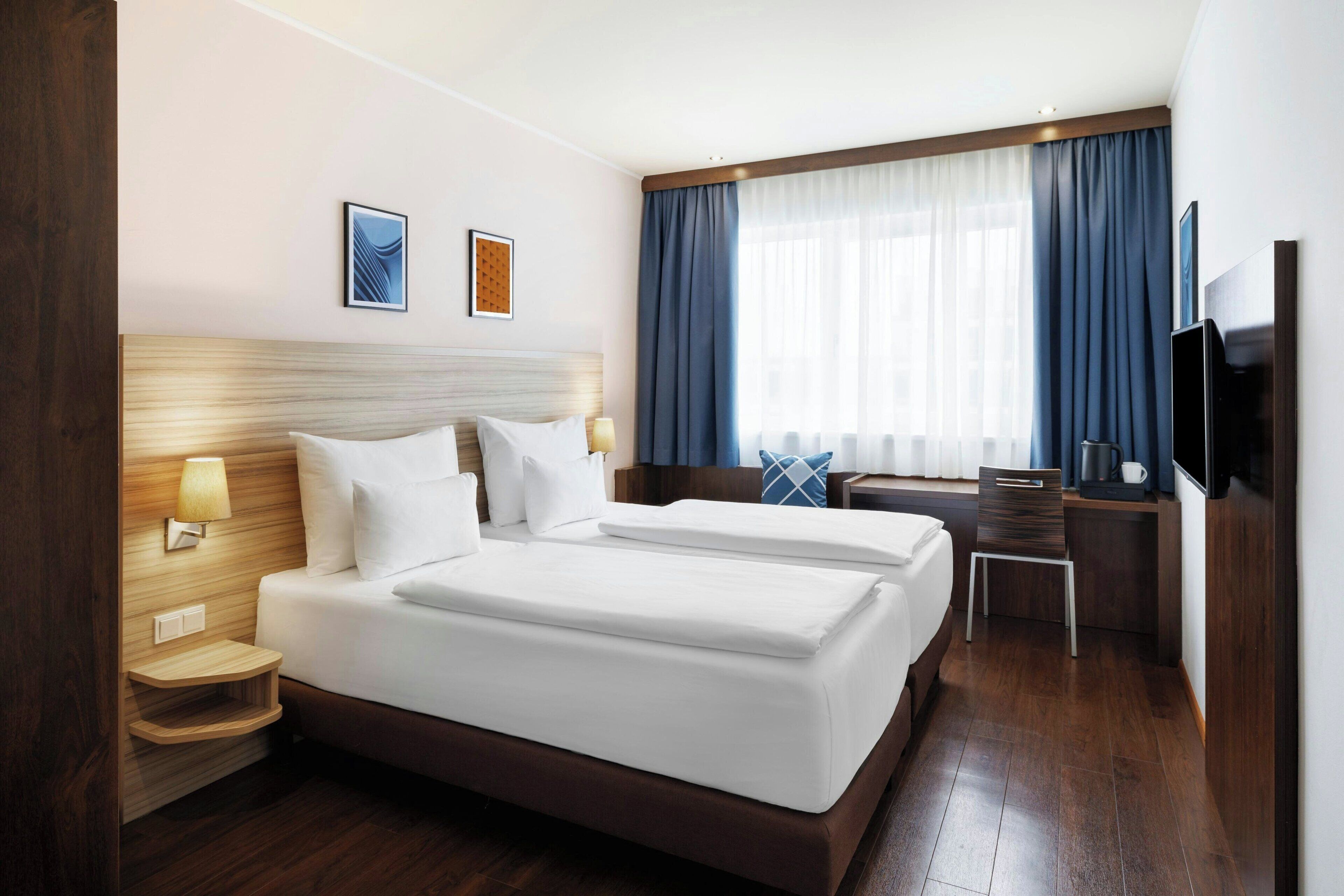 标准房, 2 张单人床, 城市景观 (City View) | 迷你吧、客房内保险箱、办公桌、遮光窗帘