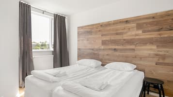 Standard Apartment, 1 Bedroom | Individually decorated, individually furnished, iron/ironing board