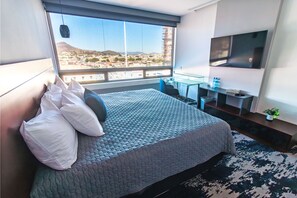 Superior Room, 1 King Bed | Premium bedding, down comforters, pillowtop beds, in-room safe - Fray Junipero Serra (Tepic)