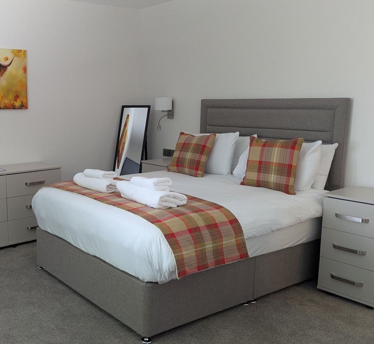 Klassieke tweepersoonskamer | Luxe beddengoed, gratis wifi, individueel gedecoreerd, beddengoed