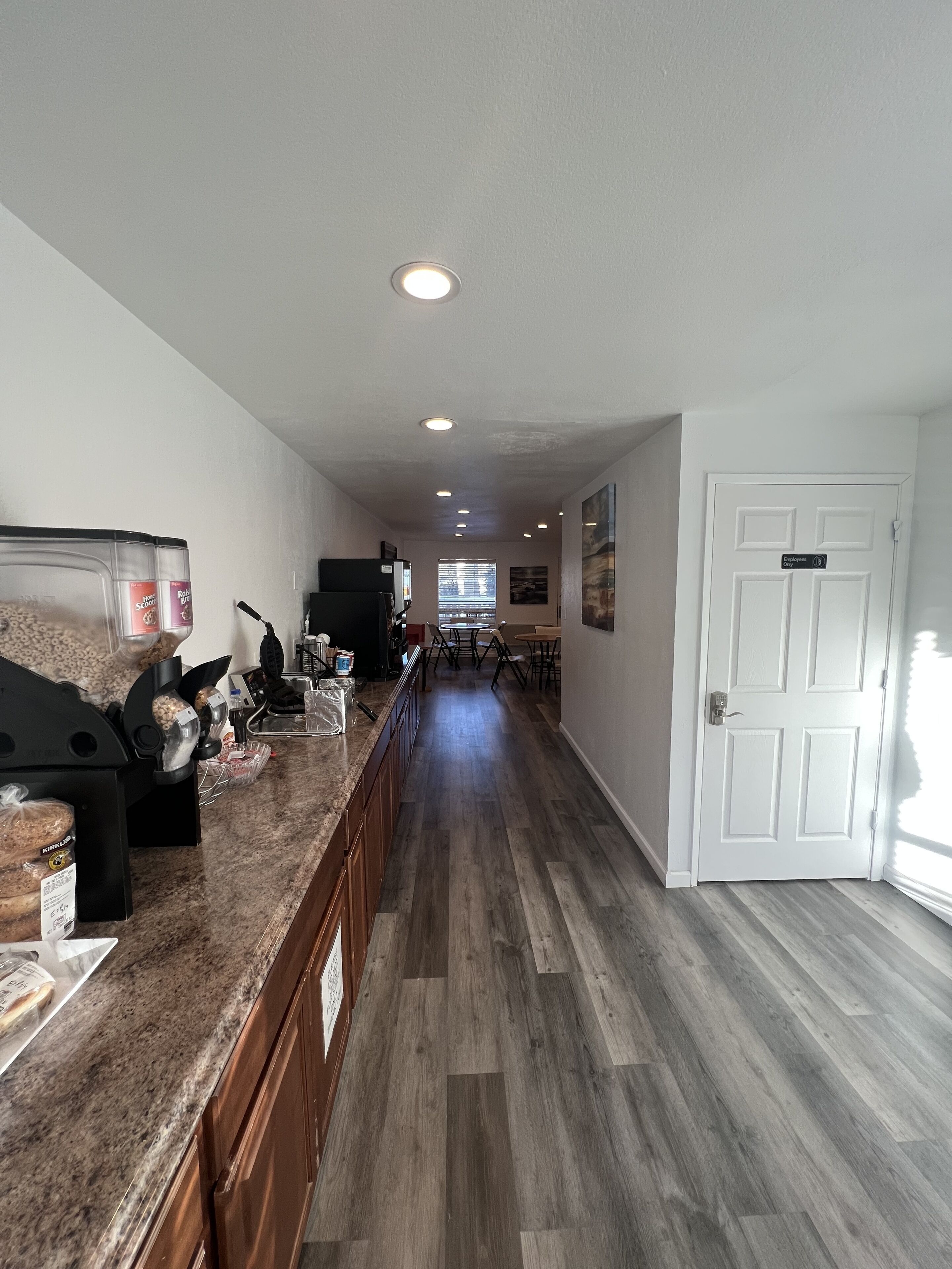 Breakfast area