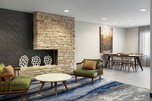 Lobby lounge - Fairfield Inn & Suites by Marriott Memphis Olive Branch (Olive Branch)