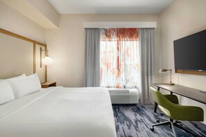 Premium bedding, desk, laptop workspace, iron/ironing board - Fairfield Inn & Suites by Marriott Memphis Olive Branch (Olive Branch)