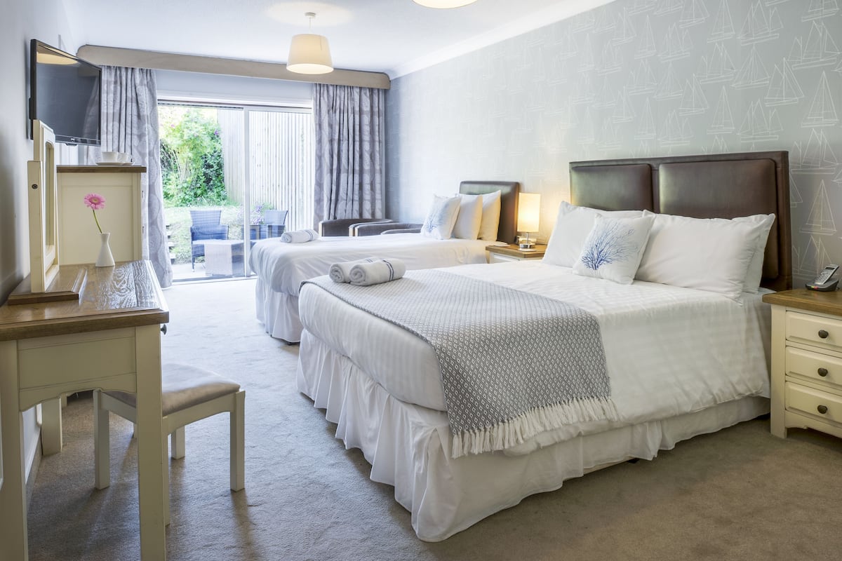 1 slaapkamer, luxe beddengoed, een kluis op de kamer