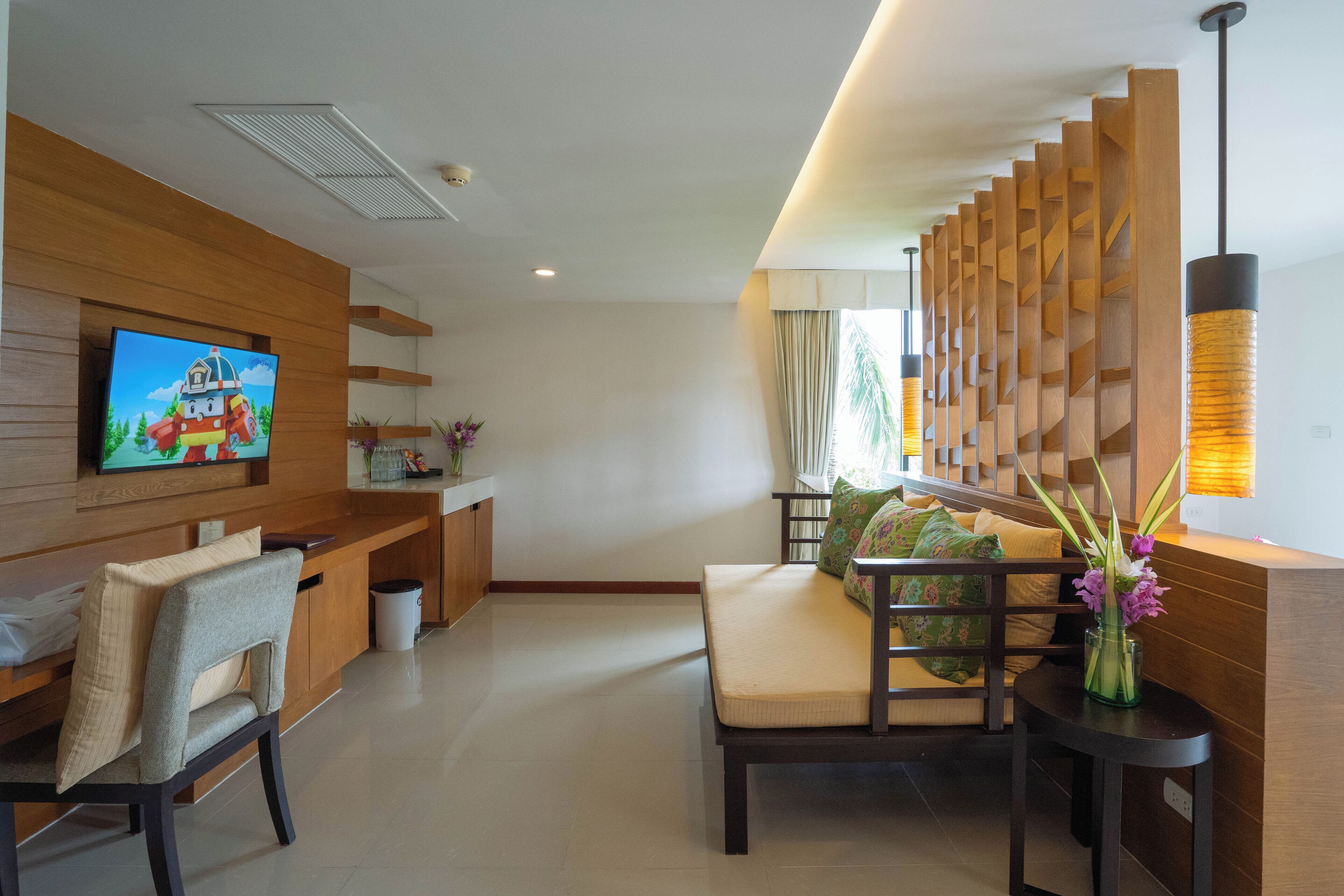 grand suite | living area | 45-inch tv with cable channels